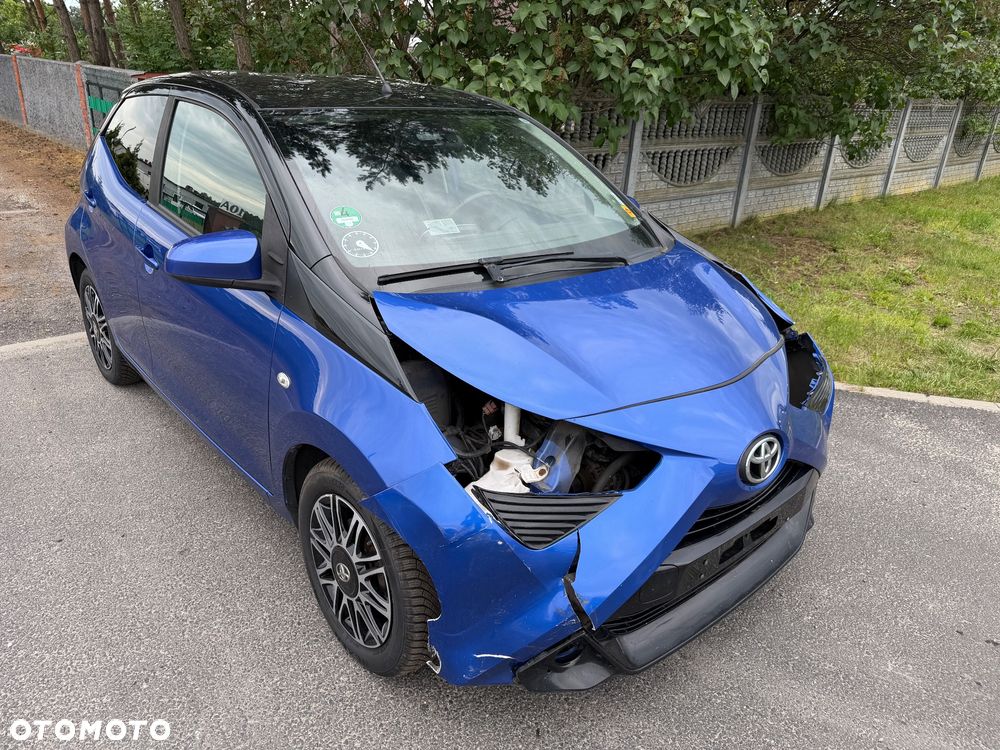 Toyota Aygo x-clusive Style Selection - 2