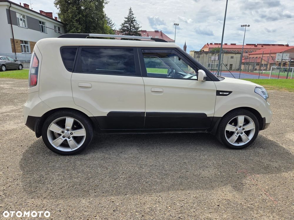Kia Soul 1.6 L EU5 - 16