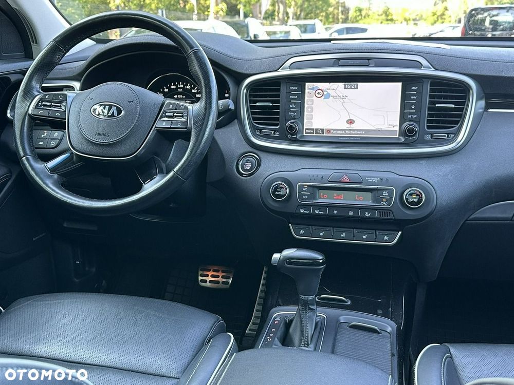 Kia Sorento 2.2 CRDi AWD GT Line - 24