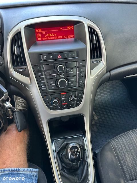 Opel Astra 1.4 T Sport - 22