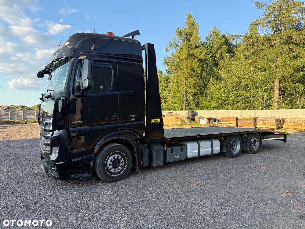 Mercedes-Benz Actros - 1