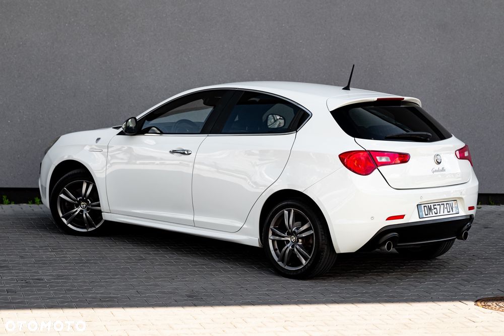 Alfa Romeo Giulietta - 11