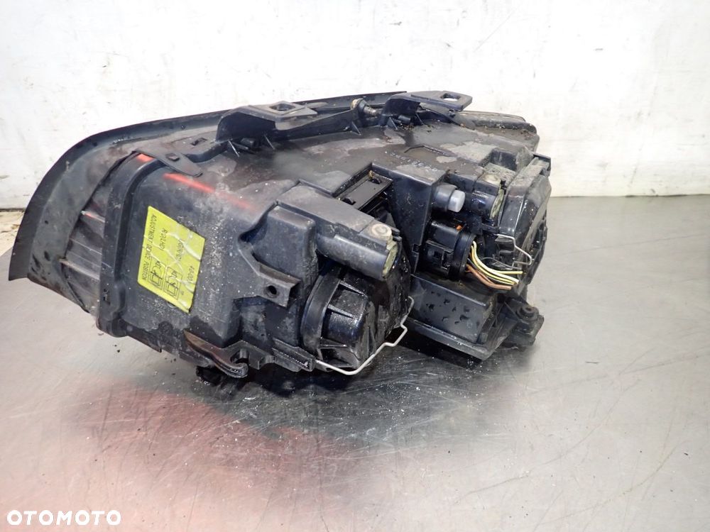 LAMPA PRAWA PRZEDNIA AUDI A4 B5 - 4