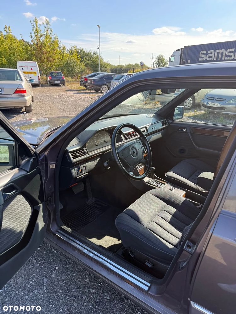 Mercedes-Benz W124 (1984-1993) - 15