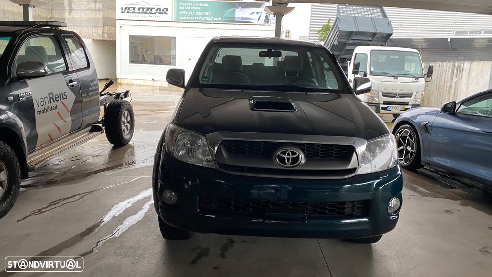 Toyota Hilux 4x4 Cabine Dupla DPF Comfort - 1
