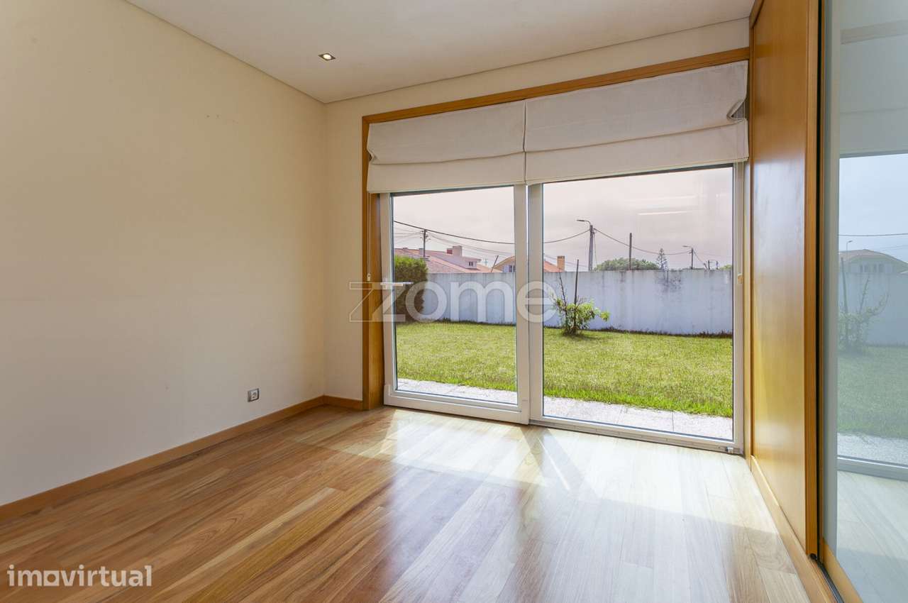 Moradia T4 Duplex c/ 745m2 de terreno, S. Félix da Marinha, V.N.Gaia - Grande imagem: 3/40