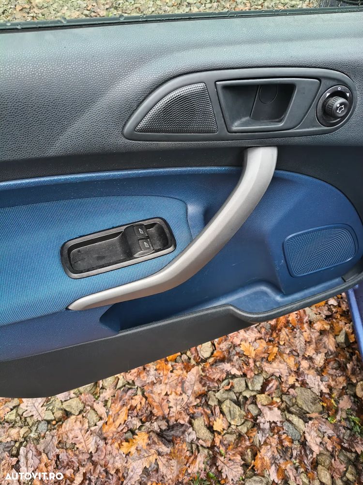 Ford Fiesta 1.25 Ambiente - 9