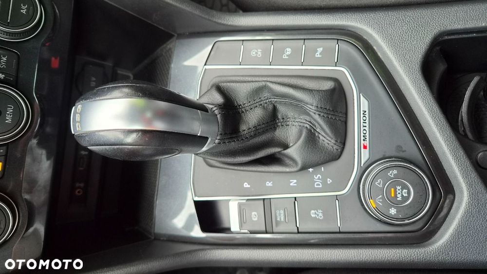 Volkswagen Tiguan - 28