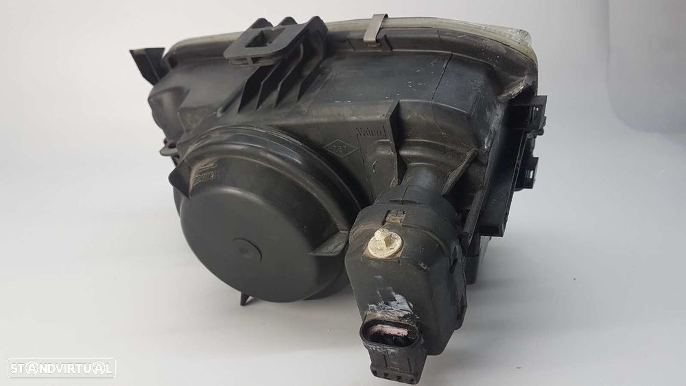 FAROL DIREITO RENAULT MEGANE I BERLINA HATCHBACK (BA0) 1.6E ALIZE - 4