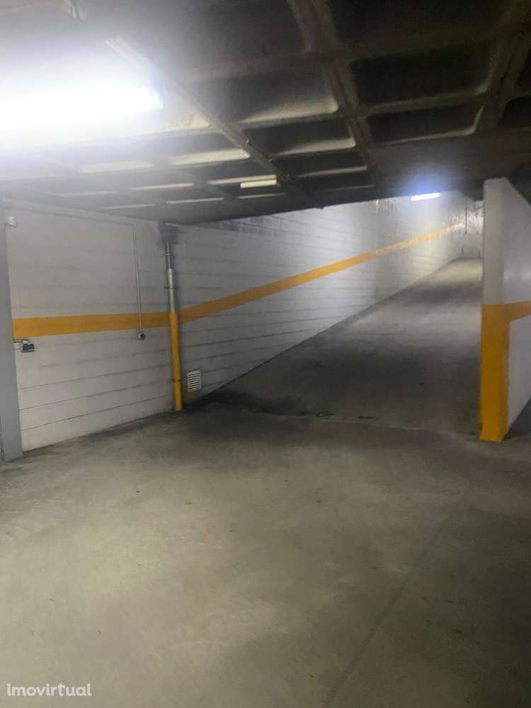 Arrenda-se 1 Lugar de Garagem – Bessa, Porto - Grande imagem: 4/11