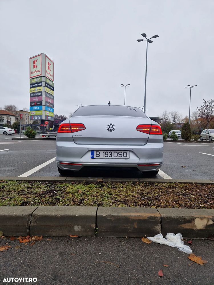 Volkswagen Passat 2.0 TDI DSG Comfortline - 5