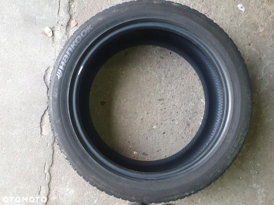 255/45R20 Hankook Winter I-Cept XL zima 4,7mm - 8