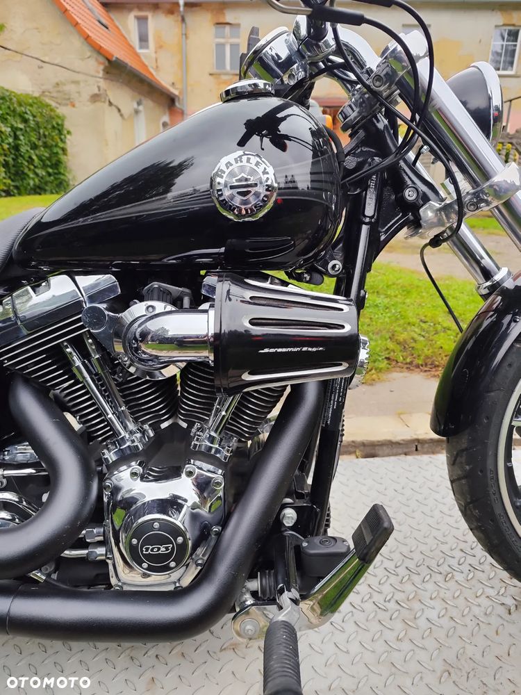 Harley-Davidson Softail Breakout - 13