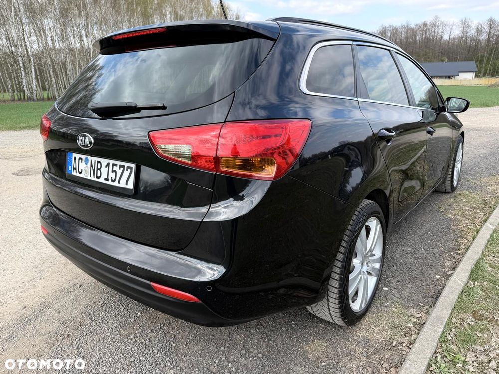 Kia Ceed 1.6 CRDi 128 Platinum Edition - 11
