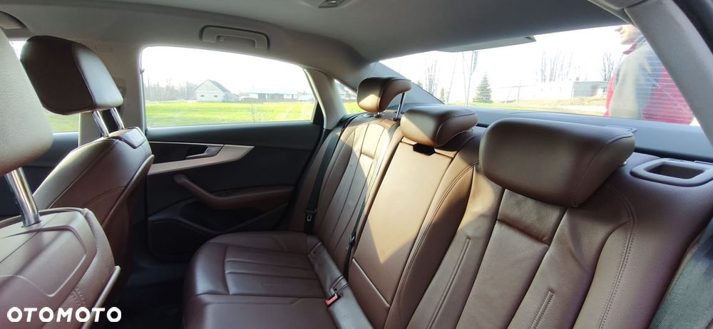 Audi A4 Limousine 2.0 TDI - 12