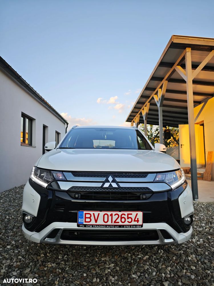 Mitsubishi Outlander 2.4 4WD Spirit+ - 2