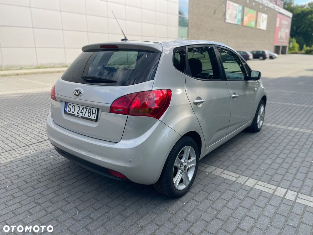 Kia Venga 1.6 L - 3
