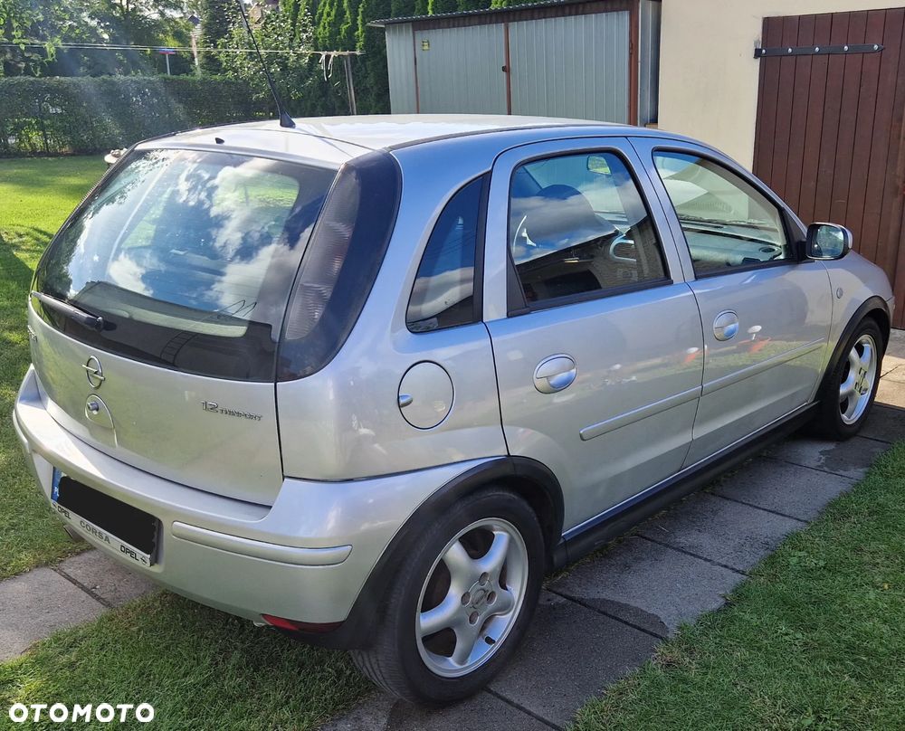 Opel Corsa 1.2 16V - 4