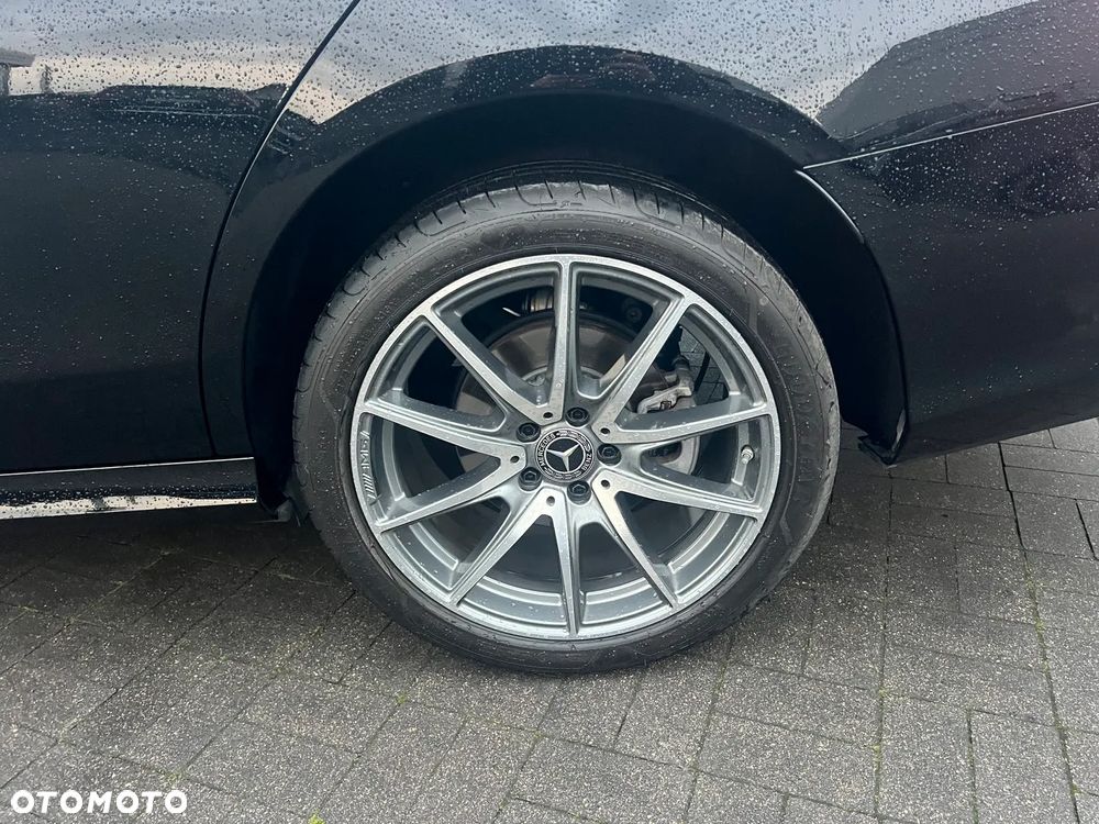 Mercedes-Benz Klasa E 200 4-Matic 9G-TRONIC - 8