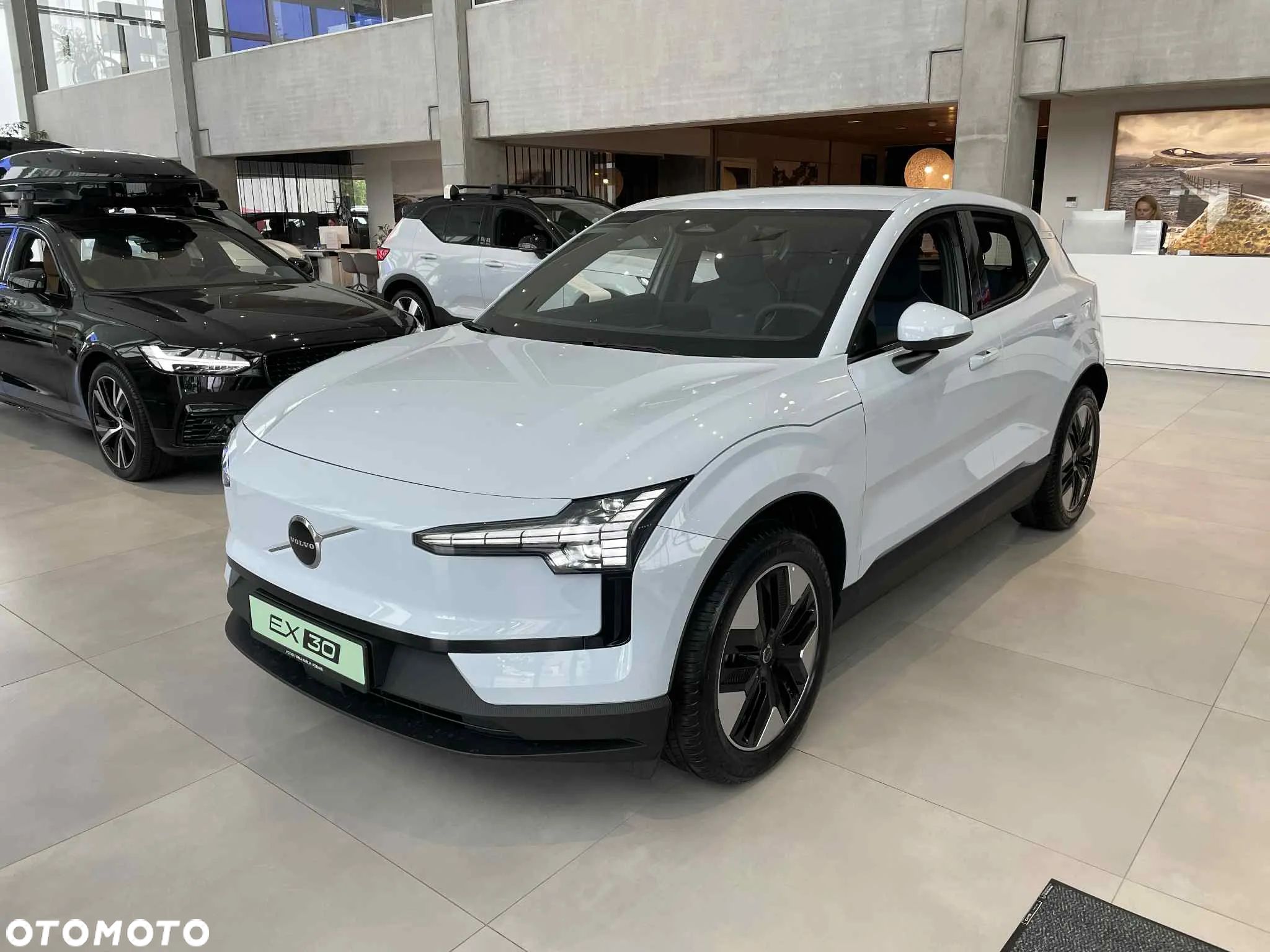 Volvo EX30 69kWh Single Motor Long Range Core - 1