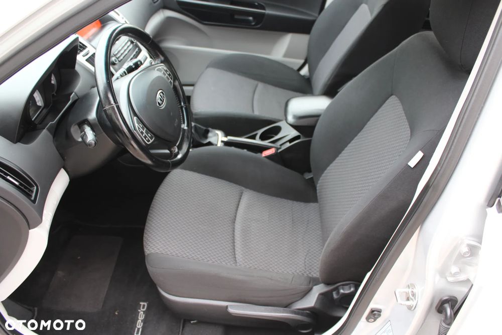 Kia Ceed 1.4 CVVT EX - 16