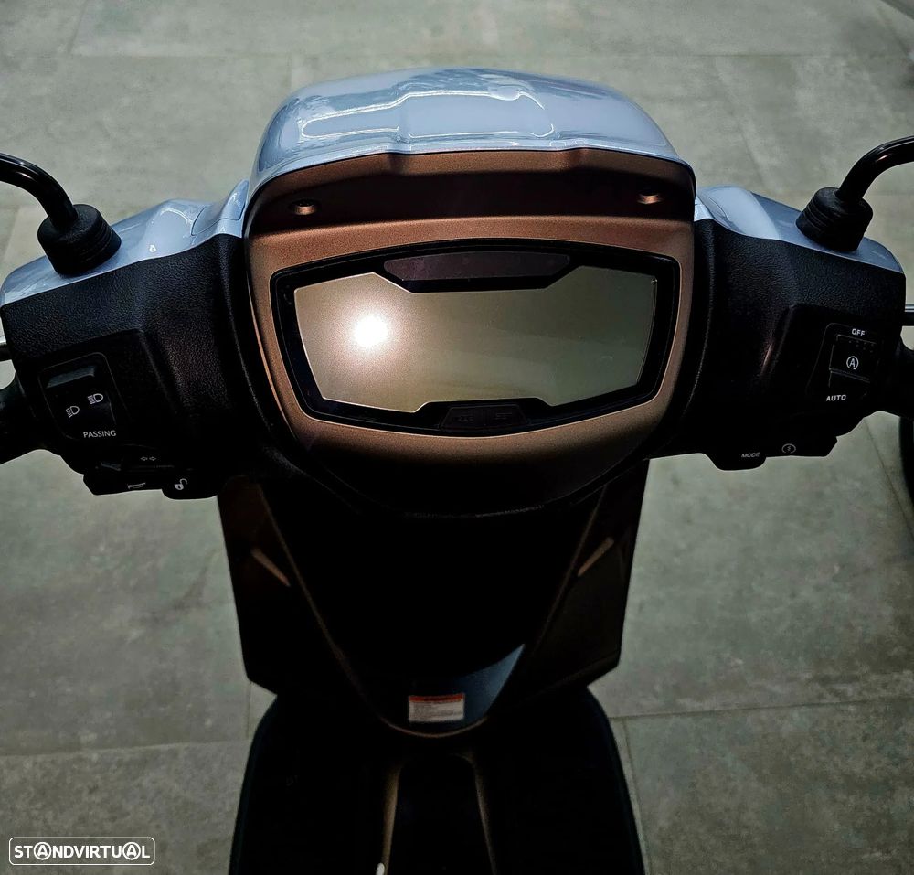 Piaggio Medley 125 E5 - GARANTIA DE FABRICA - 8