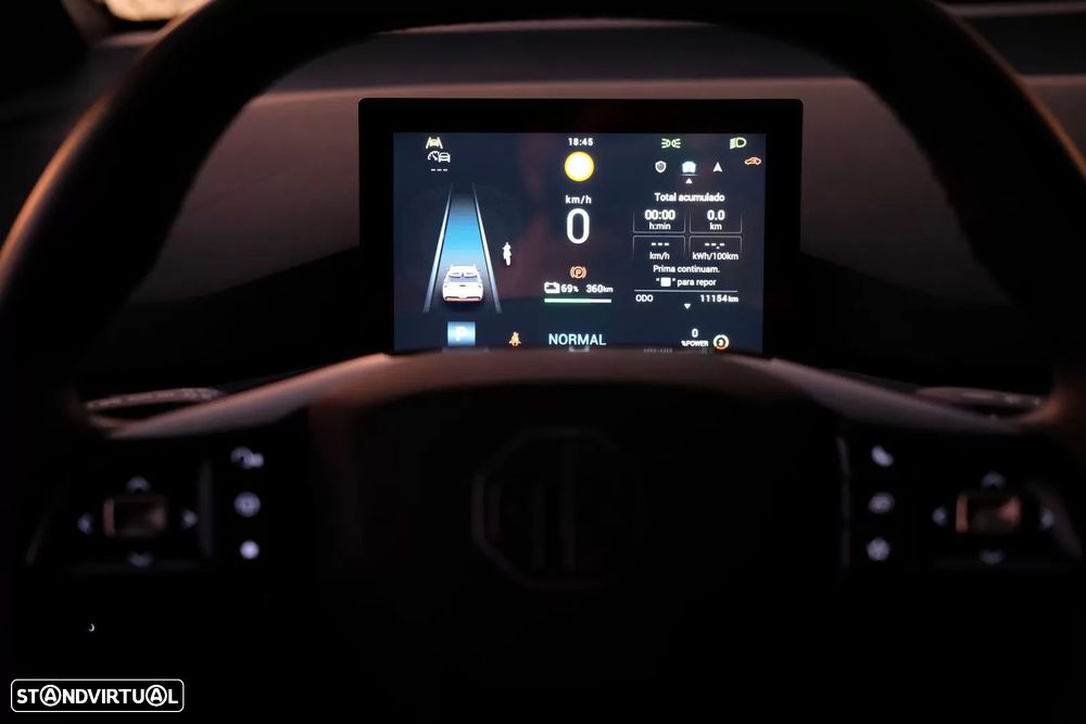 MG MG4 64 kWh Luxury - 7