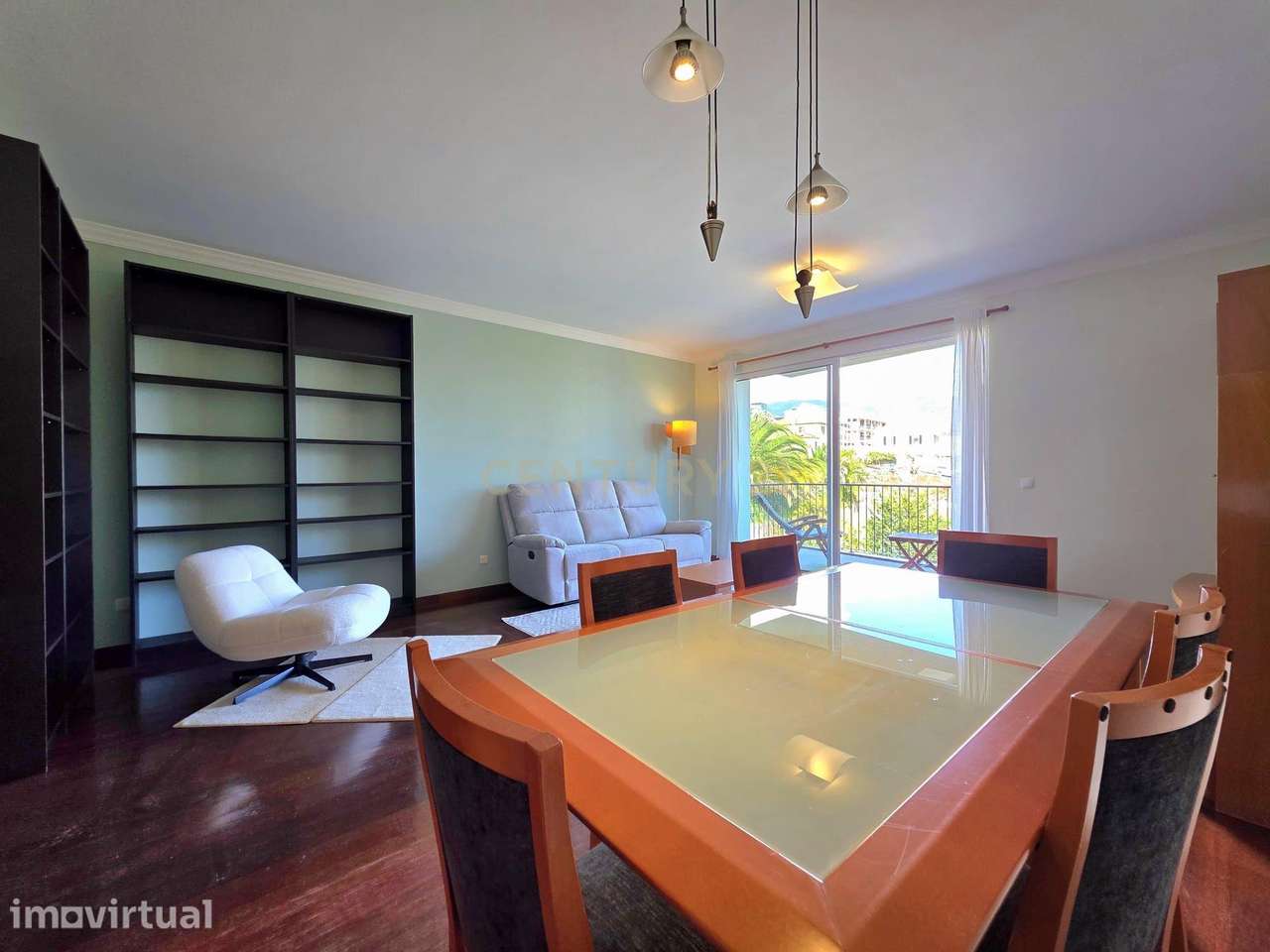 Apartamento T2 Mobilado no Funchal com piscina, Vista Mar - Grande imagem: 3/29