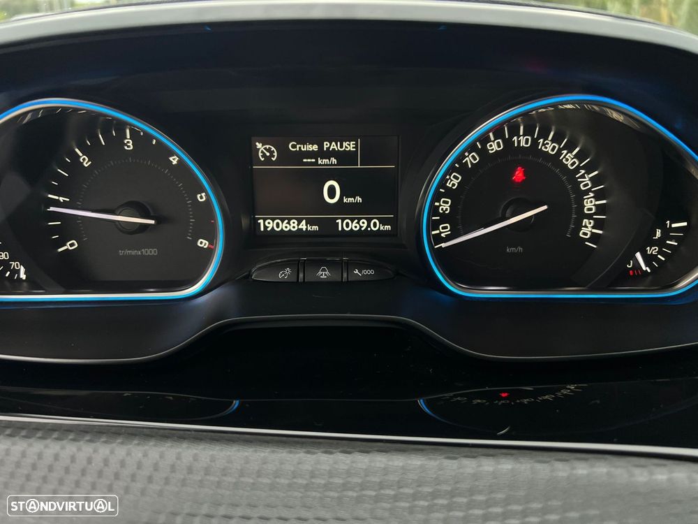 Peugeot 2008 1.6 BlueHDi Active - 12