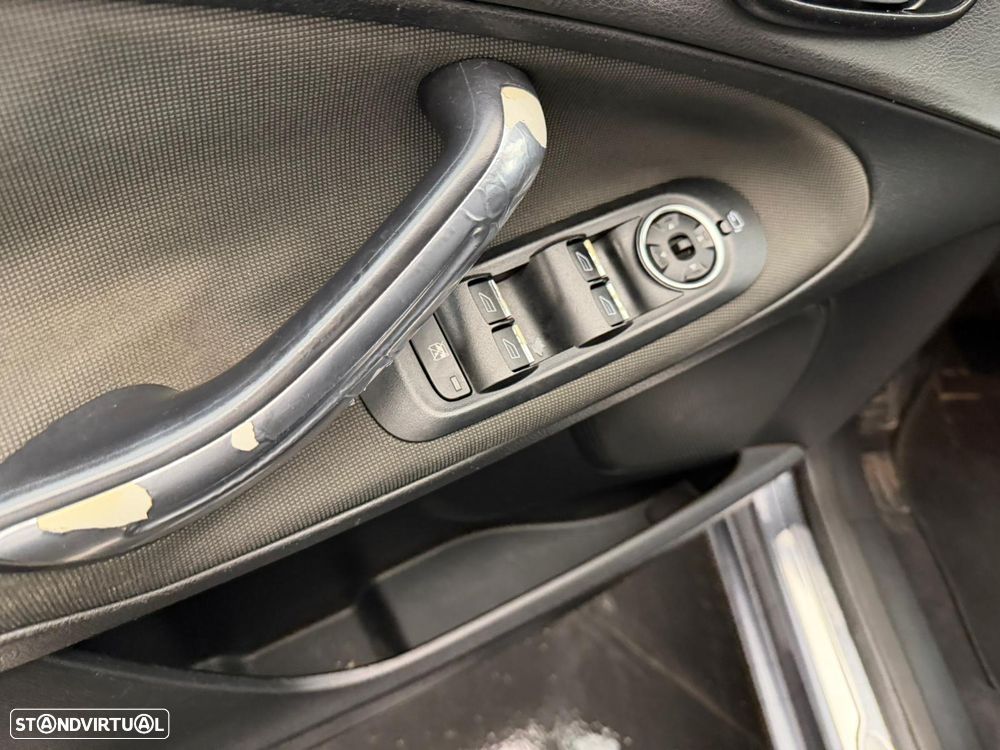 Ford S-Max 1.8 TDCi Titanium 7L - 8