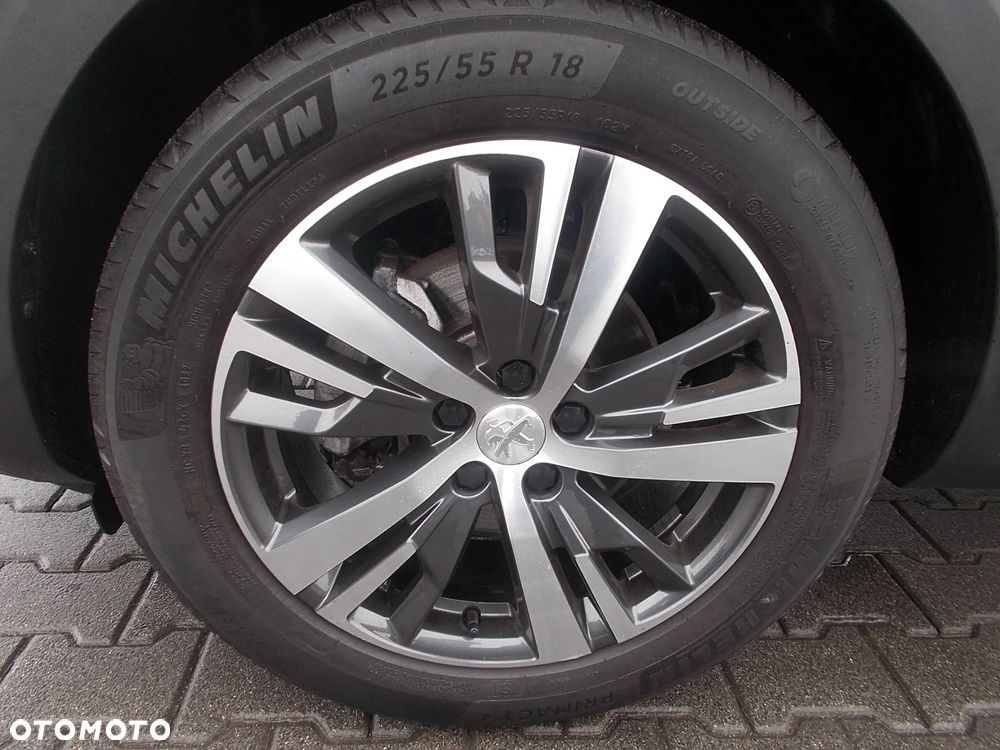 Peugeot 3008 1.2 PureTech Active Pack S&S EAT8 - 19