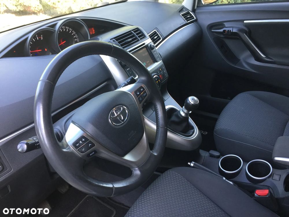 Toyota Verso - 9