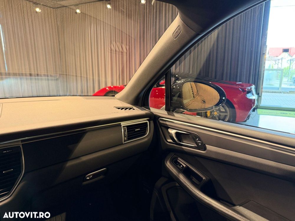 Porsche Macan Standard - 31