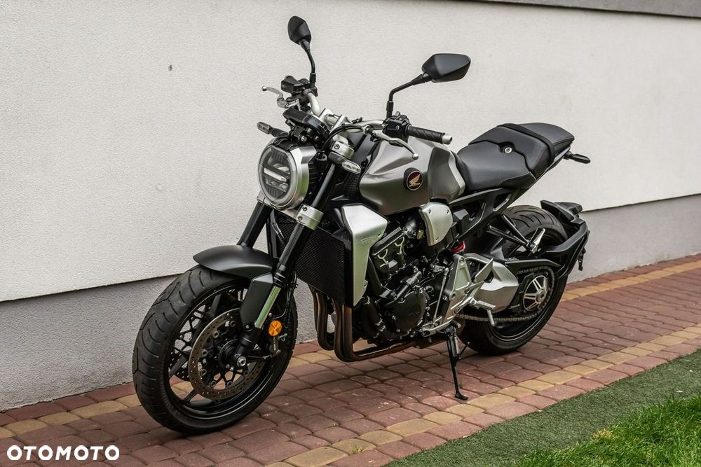 Honda CB - 10