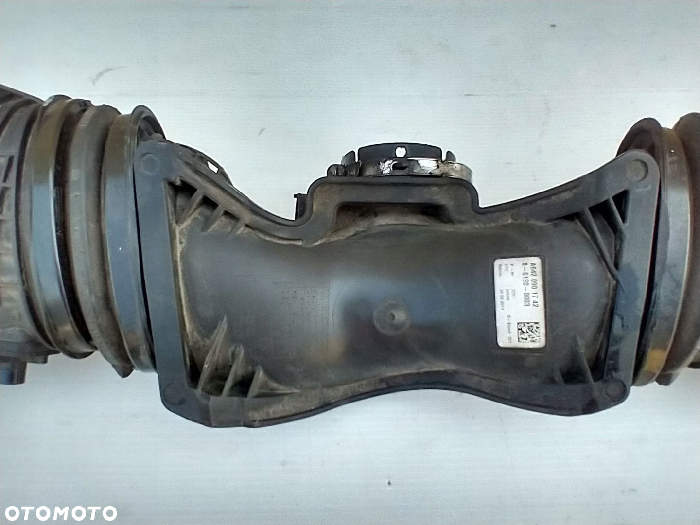 MERCEDES E-KLASA W212 3.0 CDI PRZEWÓD POWIETRZA PRZEPŁYWOMIERZ A6420901742 - 9