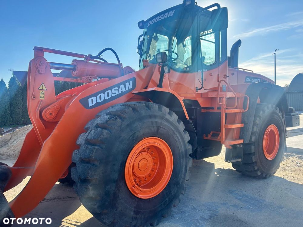 Doosan DL350 - 4