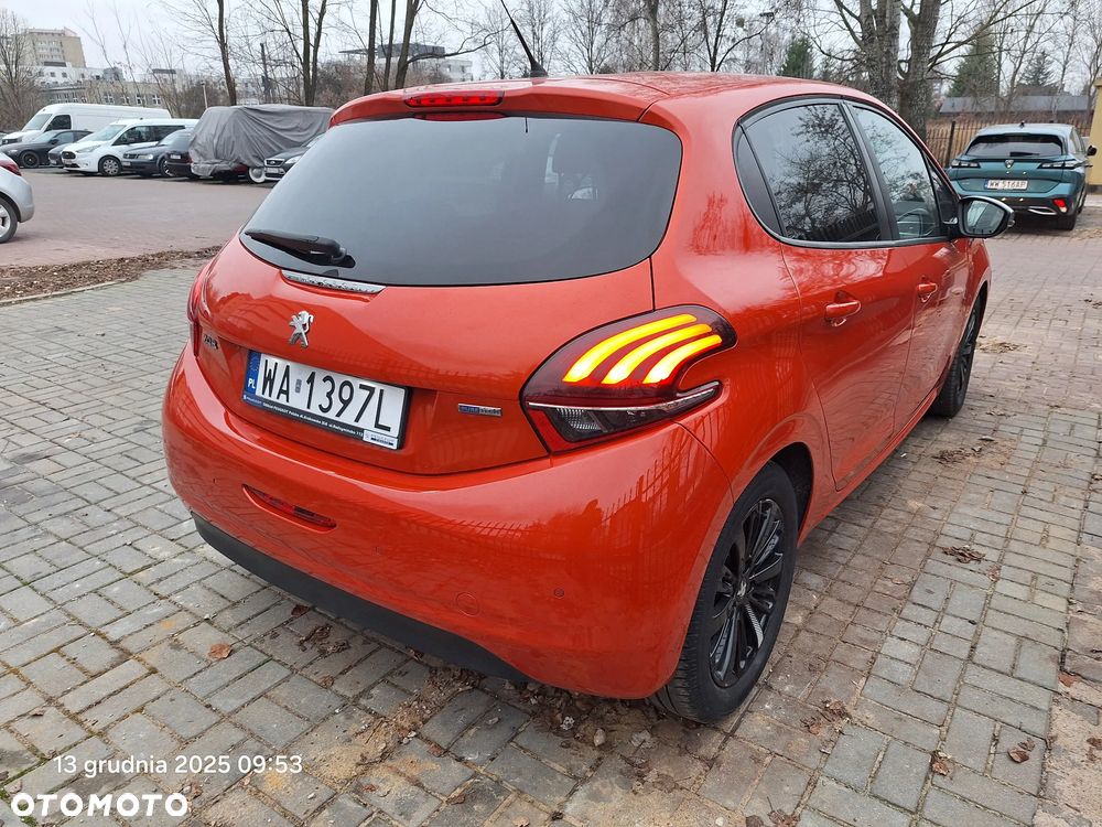 Peugeot 208 1.2 PureTech Style - 6