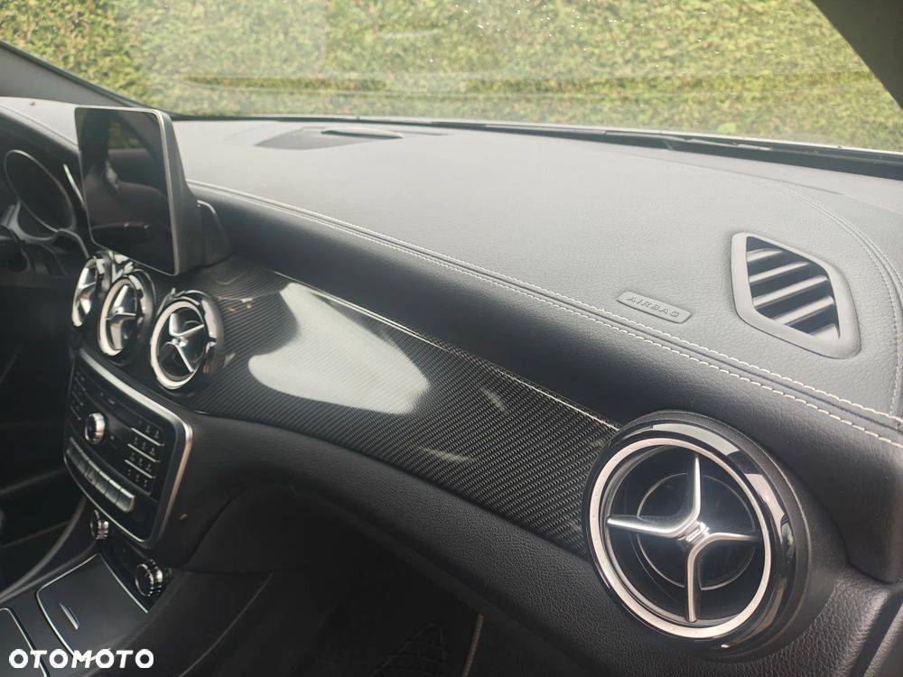 Mercedes-Benz GLA 200 7G-DCT Edition 1 - 23