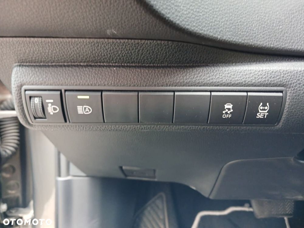 Toyota Corolla - 13