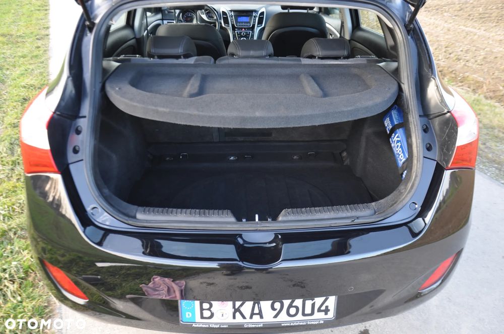 Hyundai i30 1.4 Comfort - 24