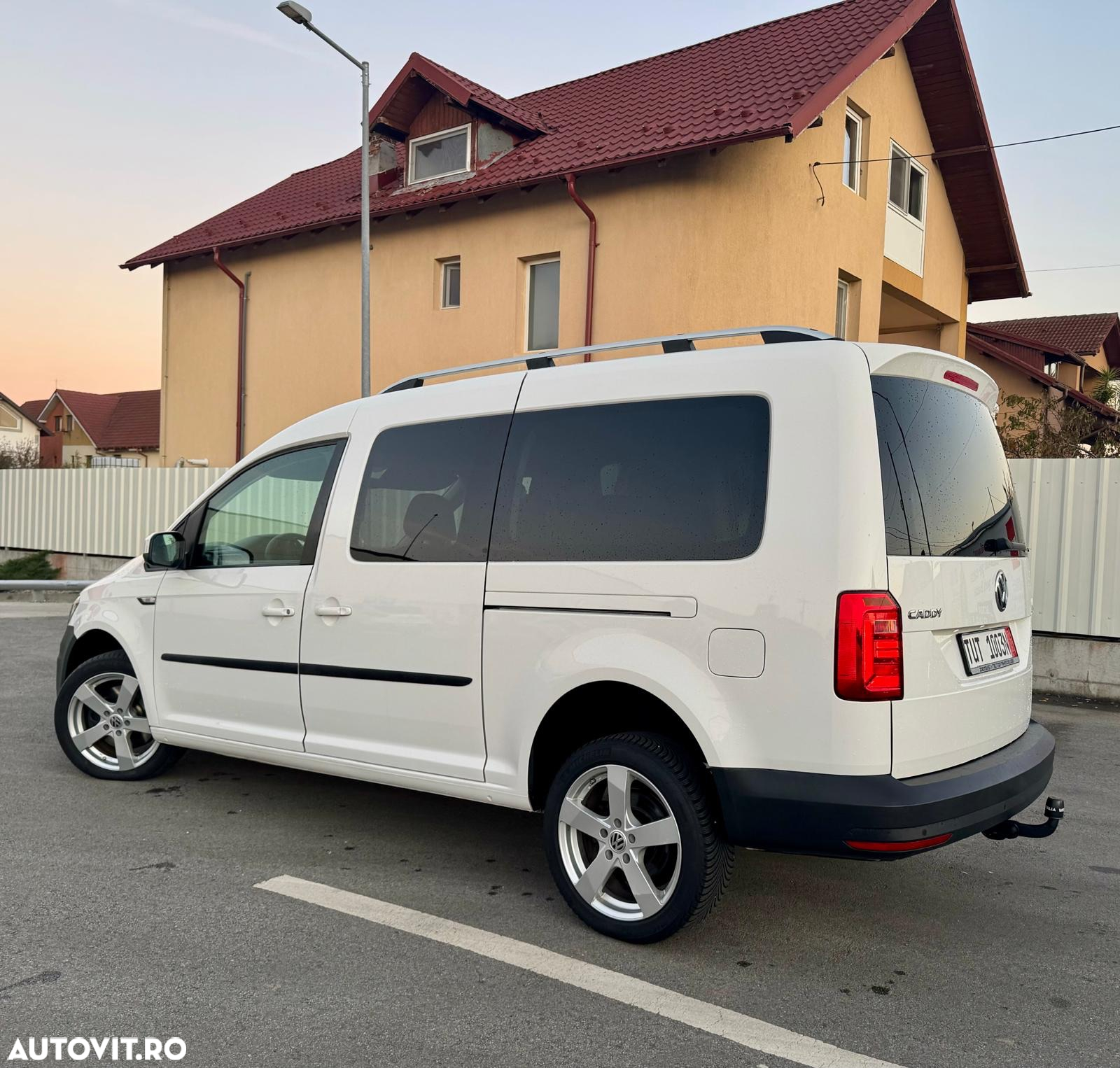 Volkswagen Caddy 2.0 TDI (7-Si.) 4MOTION Maxi Comfortline - 4
