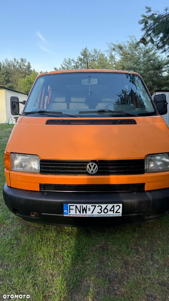 Volkswagen Transporter - 1