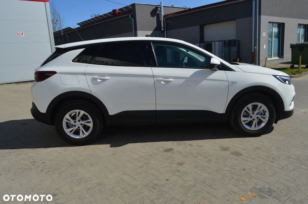Opel Grandland X 1.2 T GPF Edition S&S - 10