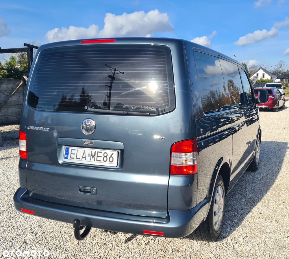 Volkswagen Caravelle - 17