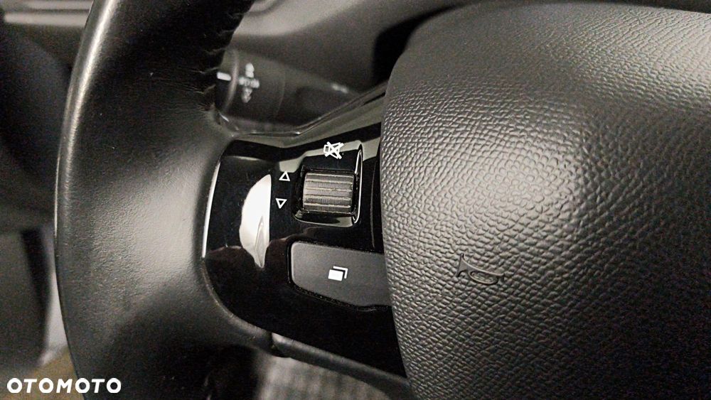 Peugeot 308 1.5 BlueHDi Active Pack S&S - 20