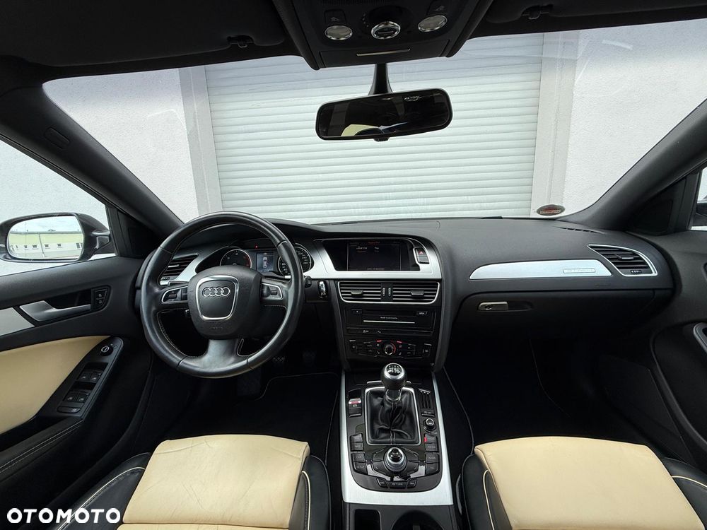 Audi A4 Avant 2.0 TDI DPF quattro Ambiente - 20