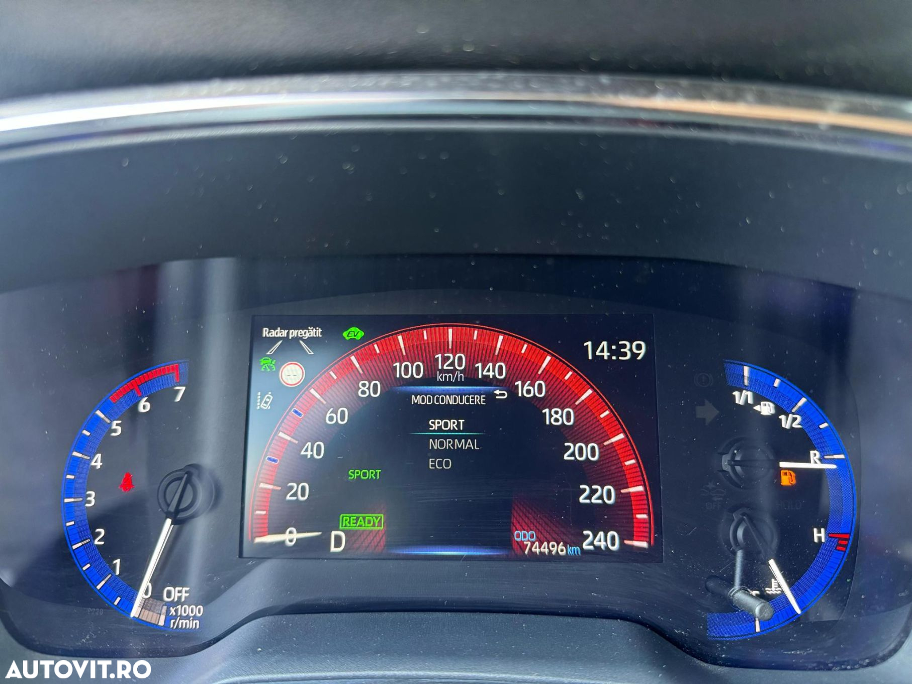 Toyota Corolla 1.8 HSD Dynamic - 12