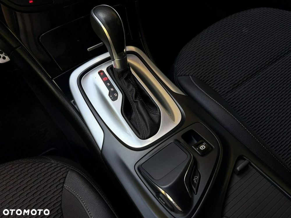 Opel Insignia - 21