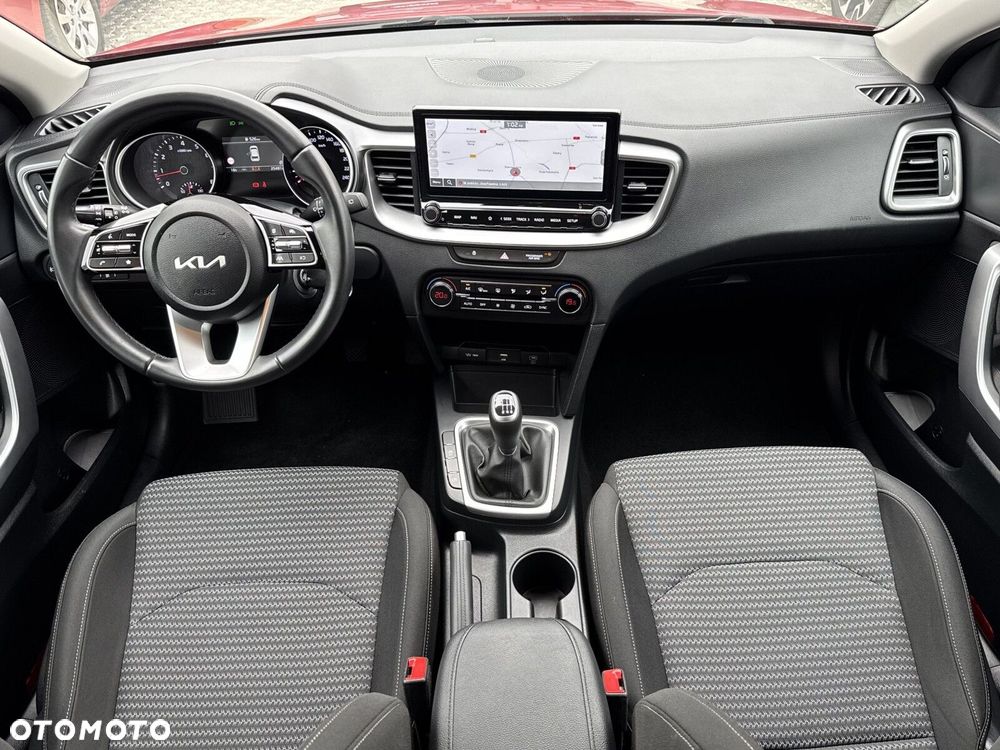 Kia Ceed 1.5 T-GDI M - 17