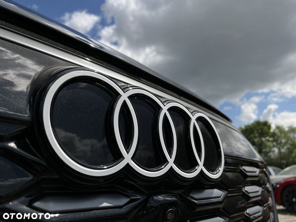 Audi Q6 e-tron - 11